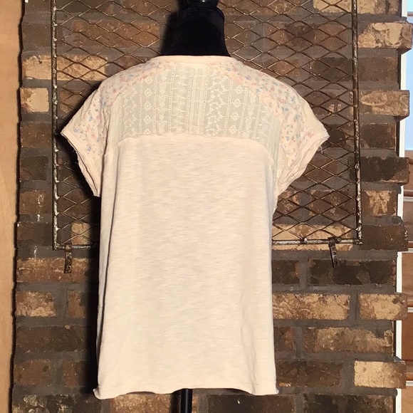 In Loom top short sleeve cream floral pattern, eyelets, floral detailing S - Picture 3 of 4